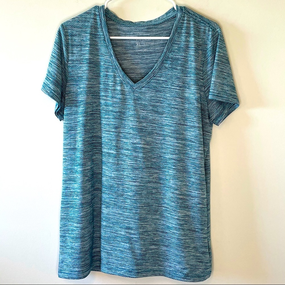 Reebok XL Textured poly workout top